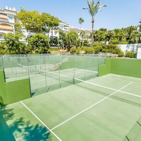 Daire Cozy In Golden Mile Marbella