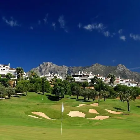 Cozy In Golden Mile 公寓