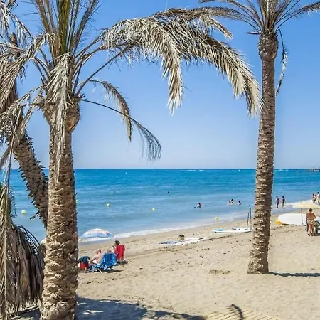 Апартаменты Cozy In Golden Mile